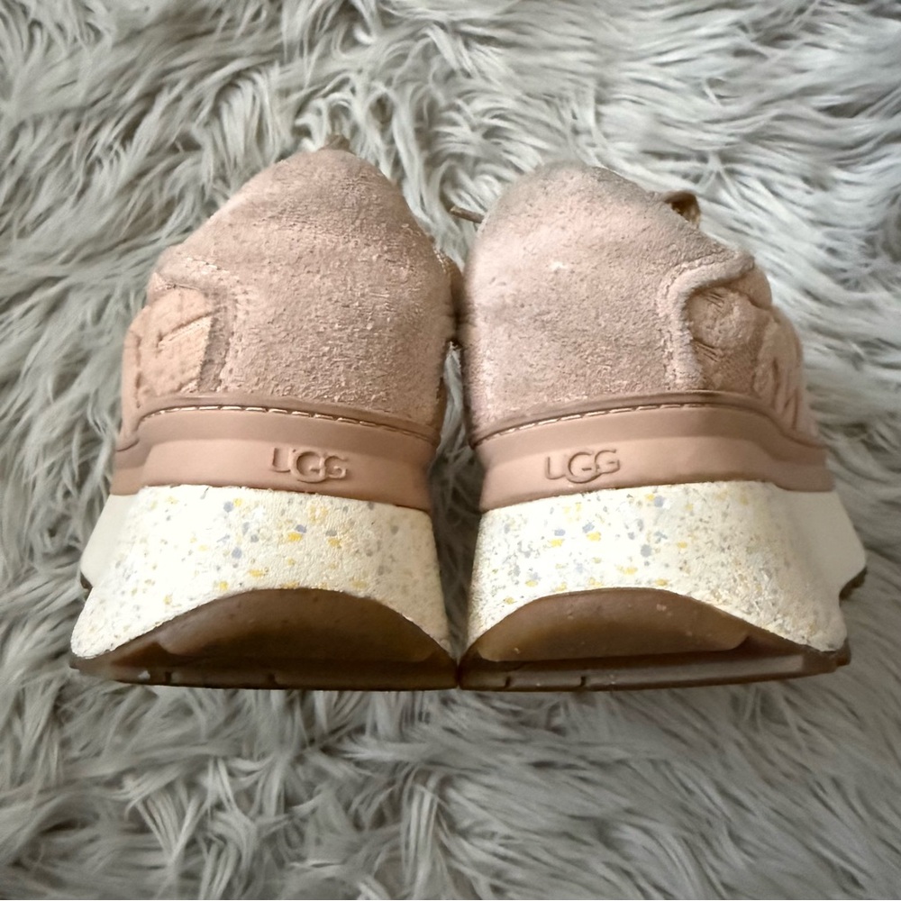 UGG Marin Lace Logo Sneaker Size 7 - Picture 9 of 11